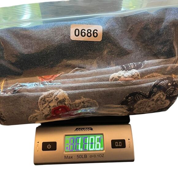 Driftwood Charlee Cuff Wide Leg Crop Jeans Womens 8 Floral Applique Boho Hippy - Picture 8 of 8